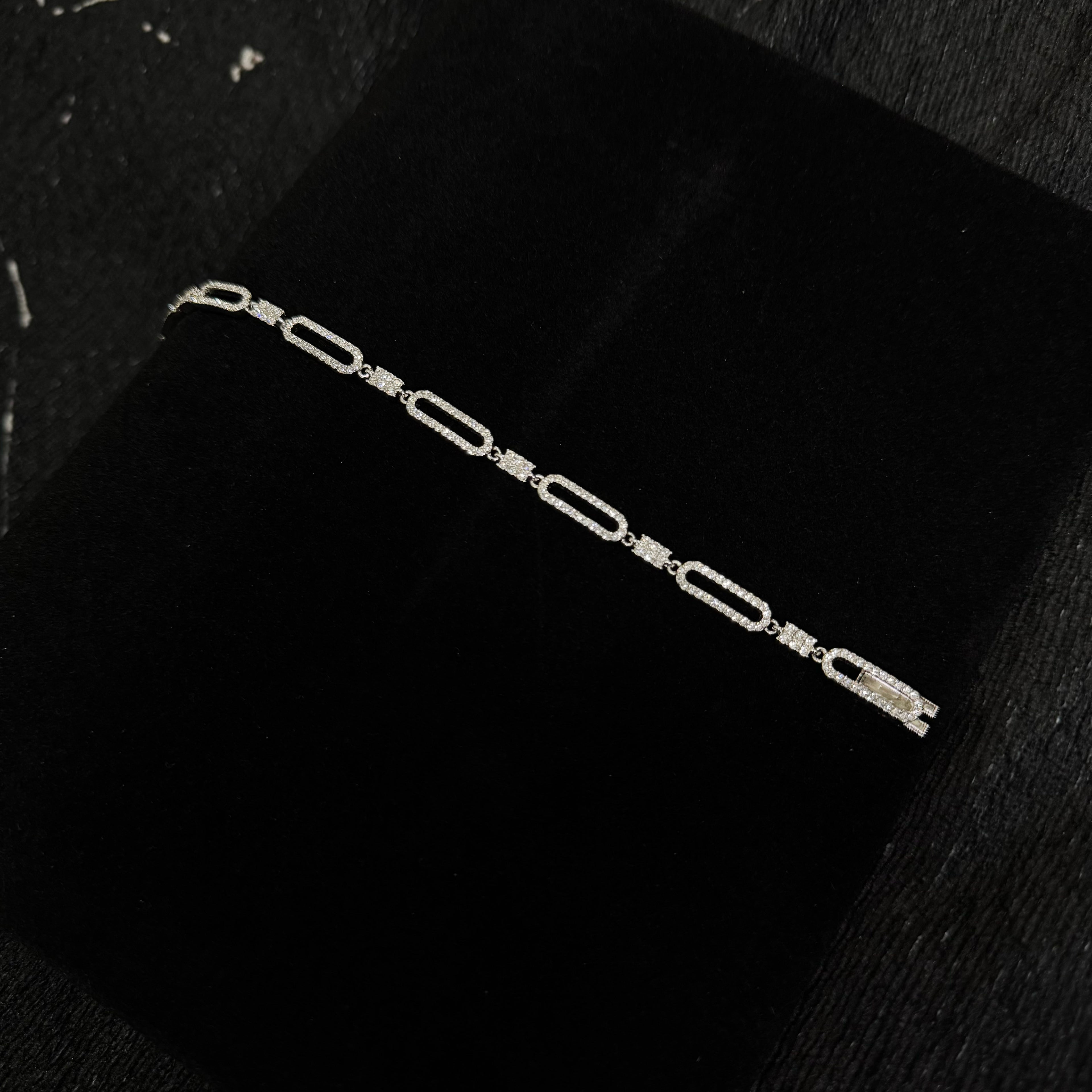 Glacier link chain bracelet