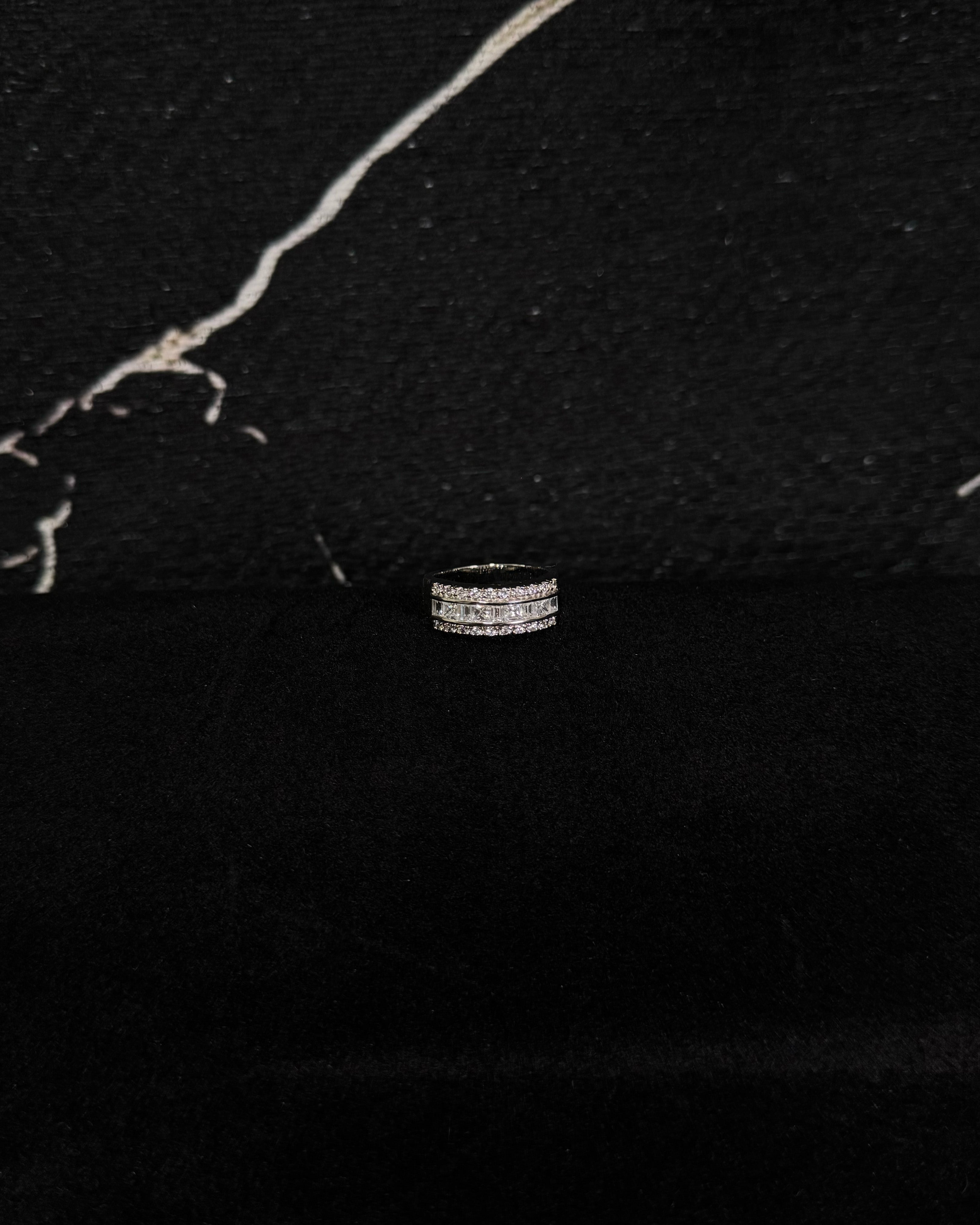 Half plate cubic ring