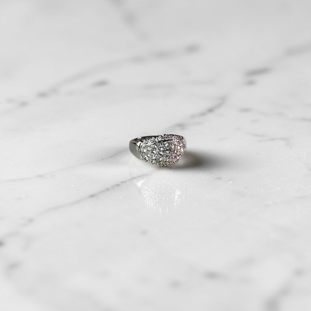 Cushion cubic ring