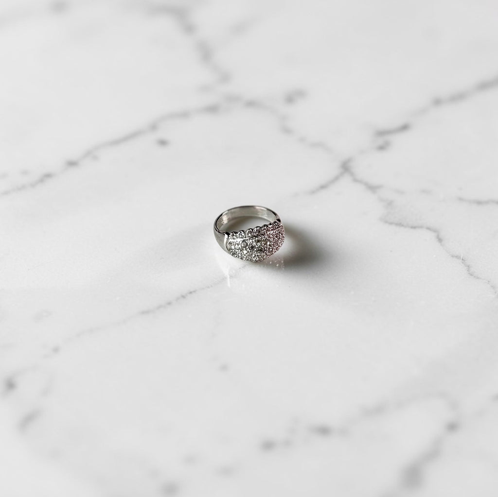 Cushion cubic ring