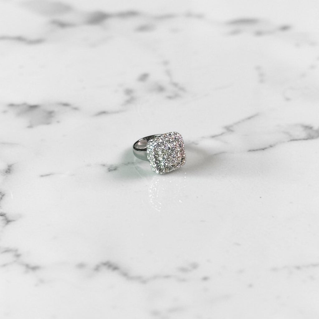 Square cubic diamond ring