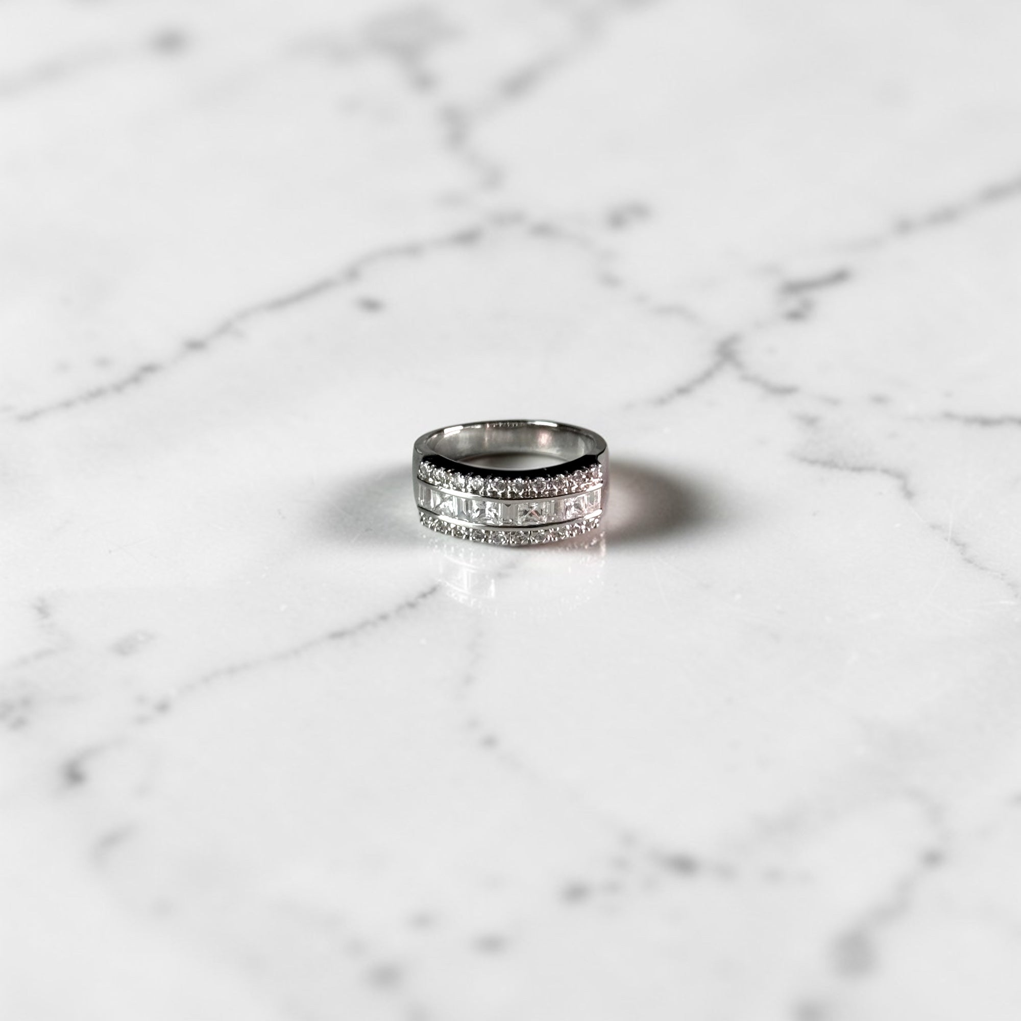 Half plate cubic ring
