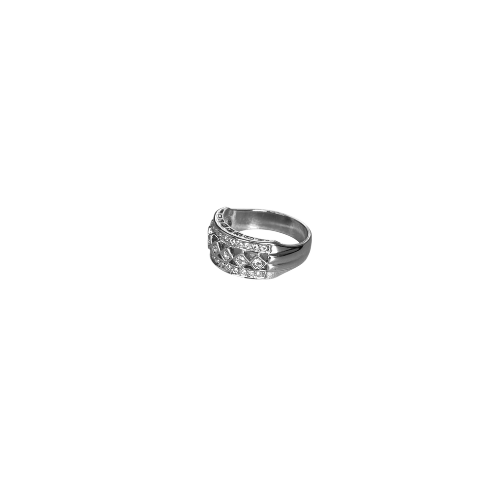 Crown cubic ring