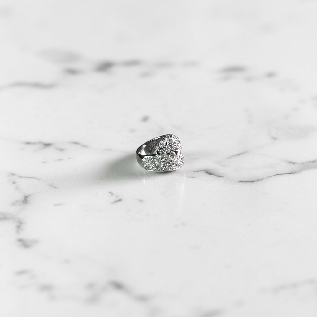 Jaguar cubic ring